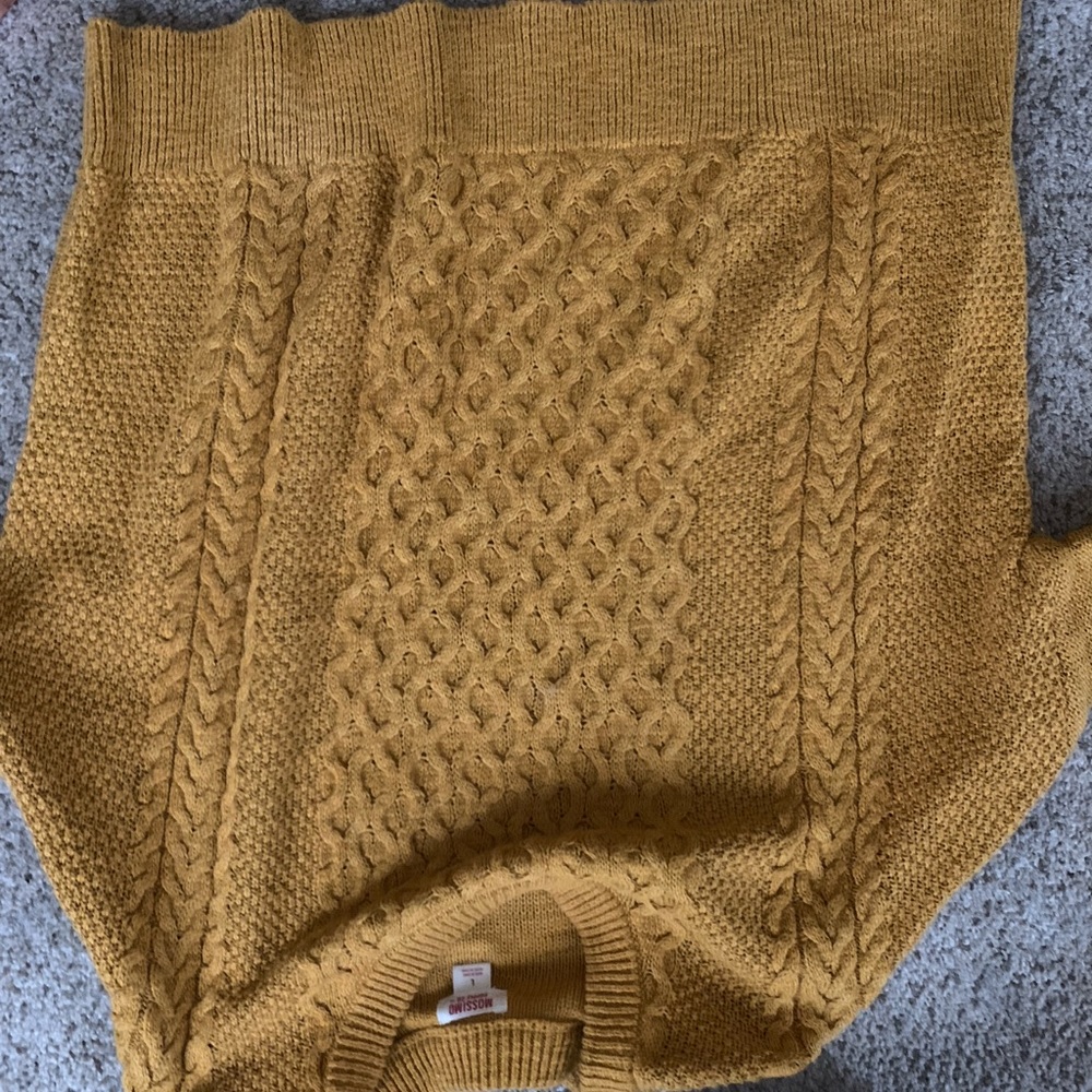 2 mossimo sweaters